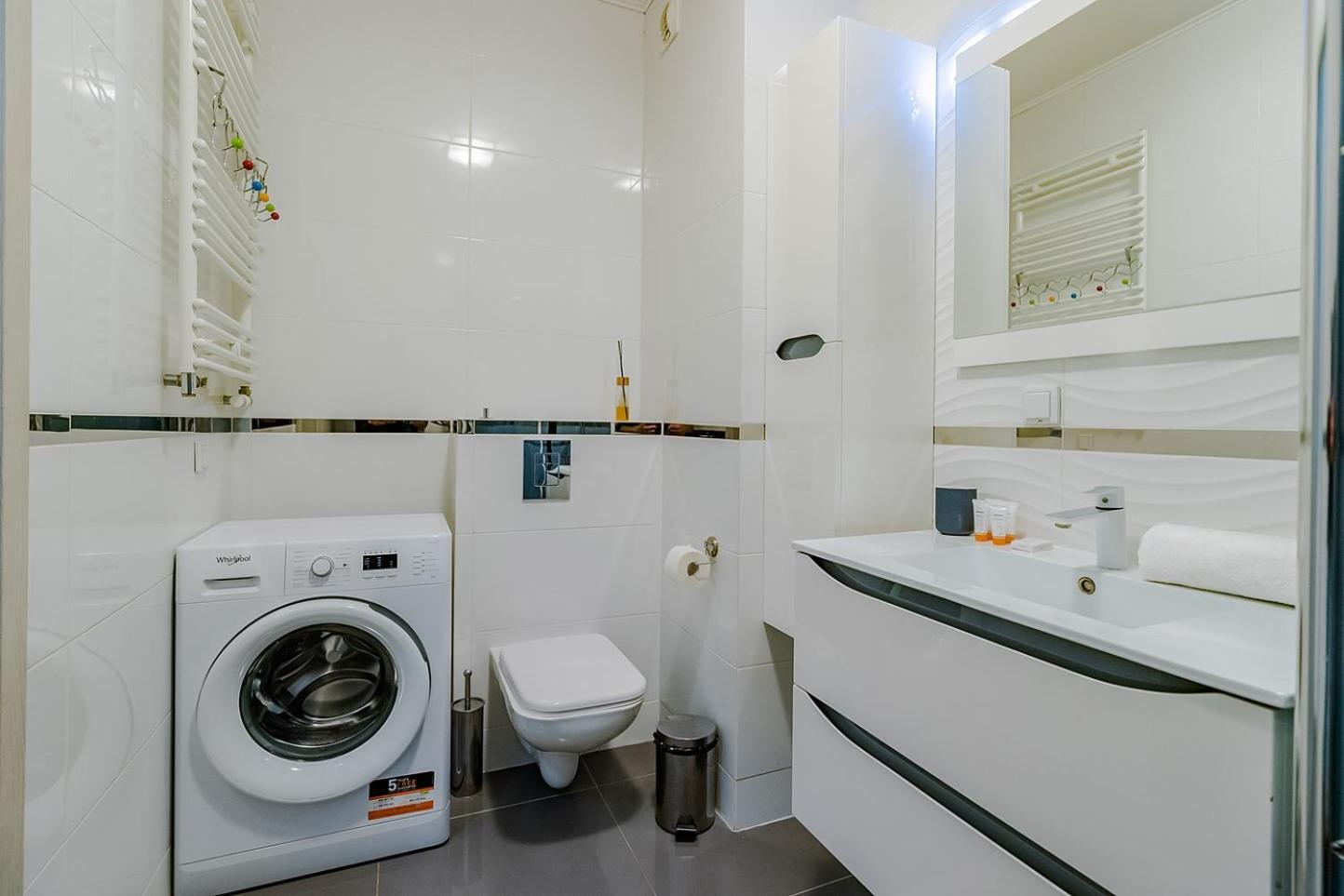 Family Apartment Zoliborz By Noclegi Renters Varsó Kültér fotó